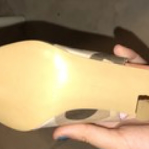 shoes - Picture 4 of 4